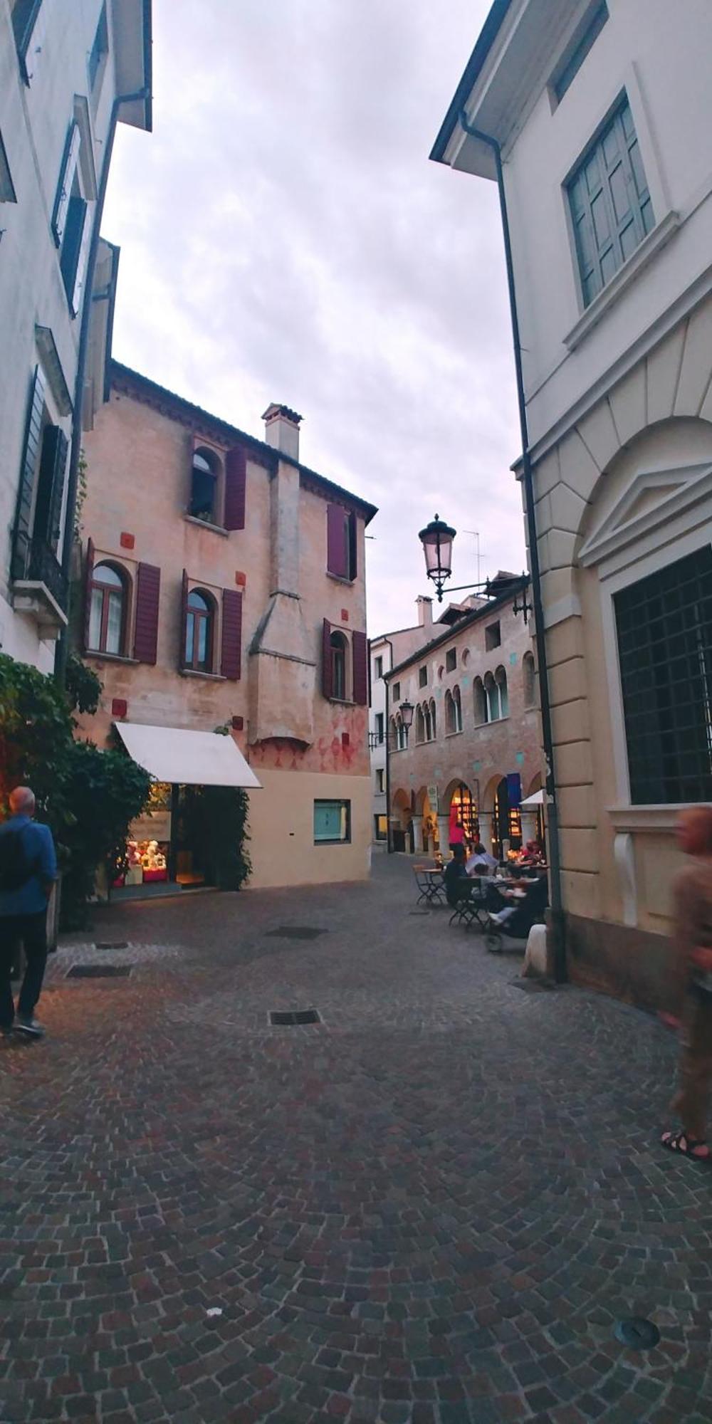 Ampi Spazi, A Piedi In Centro. Apartment Treviso Bagian luar foto
